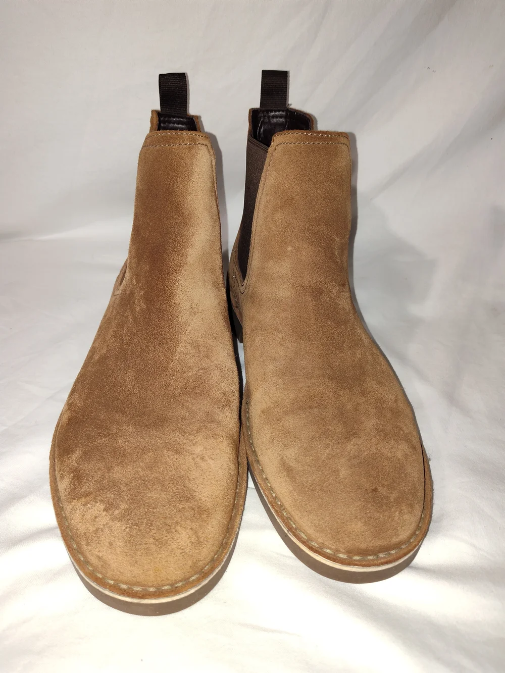 Clarks Men's Suede Chelsea Boots in Tan